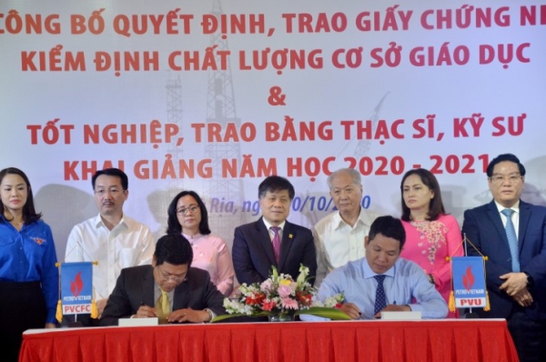 PVU signed an service supply chain cooperation agreement in the industry with units in Petrovietnam.