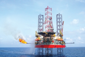Các giàn khoan của PV Drilling và căn cứ trên bờ an toàn