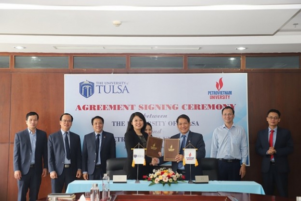 Trường Đại học Dầu khí Việt Nam (PVU) đã ký kết thỏa thuận hợp tác với Trường Đại học Tulsa - Mỹ.
